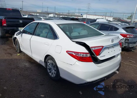 2017 Toyota Camry Le z USA, uszkodzony, nr VIN 4T1BF1FKXHU283285